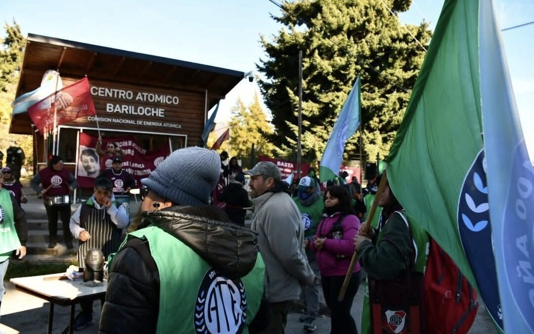 Despidos en la Comisión Nacional de Energía Atómica